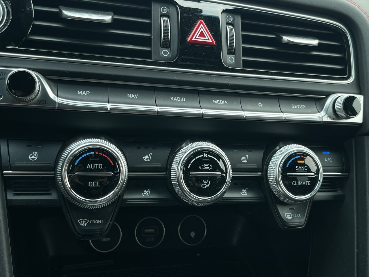 2023 GENESIS G70