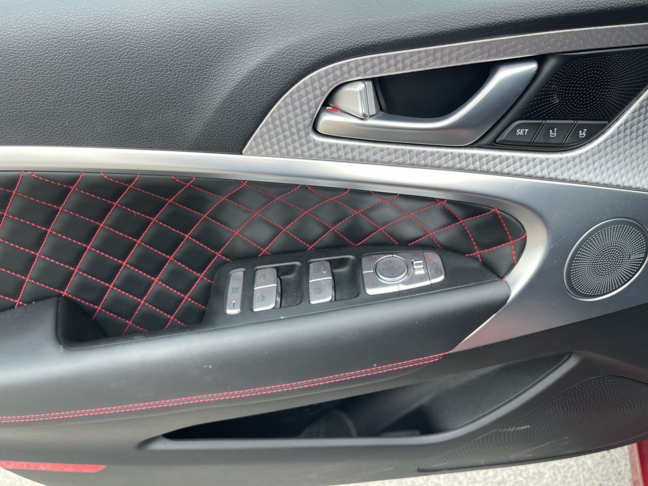 2023 GENESIS G70