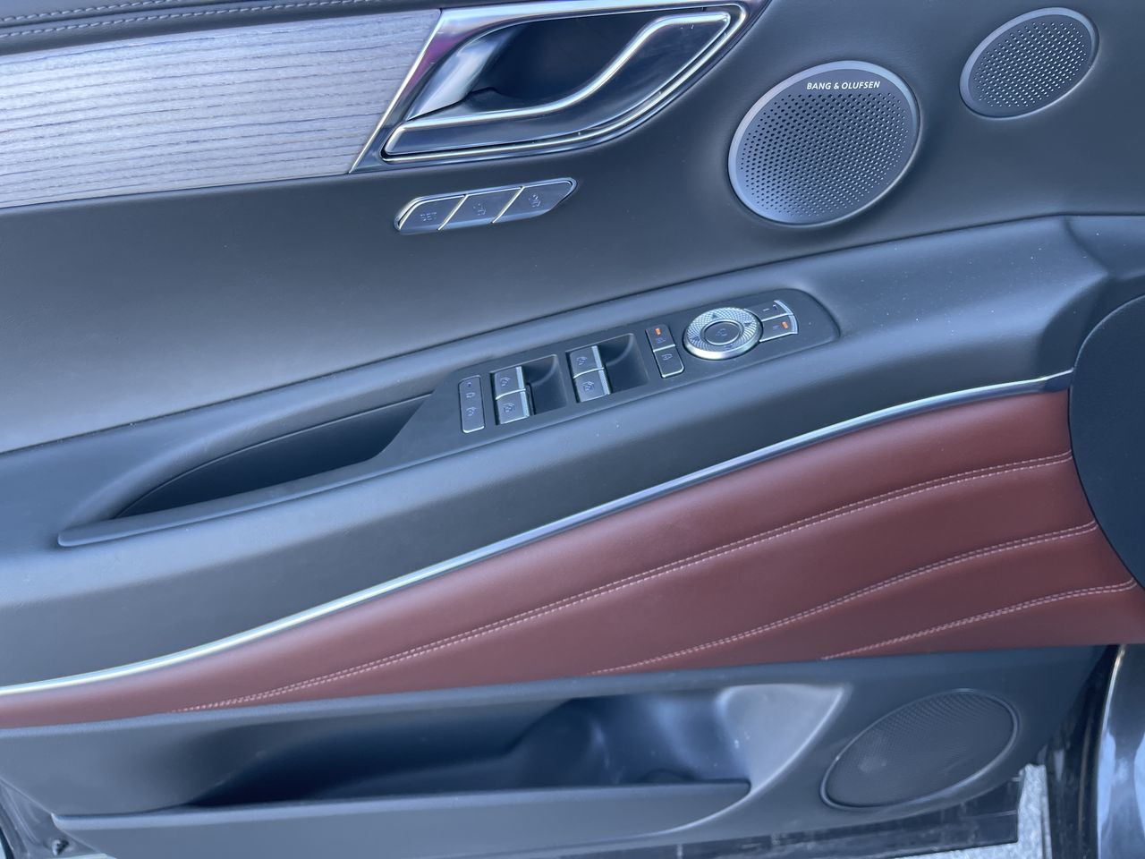 2025 GENESIS GV80