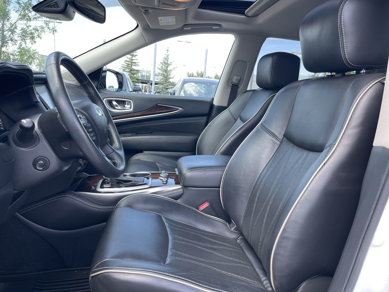Infiniti QX60  2017 à Calgary, Alberta