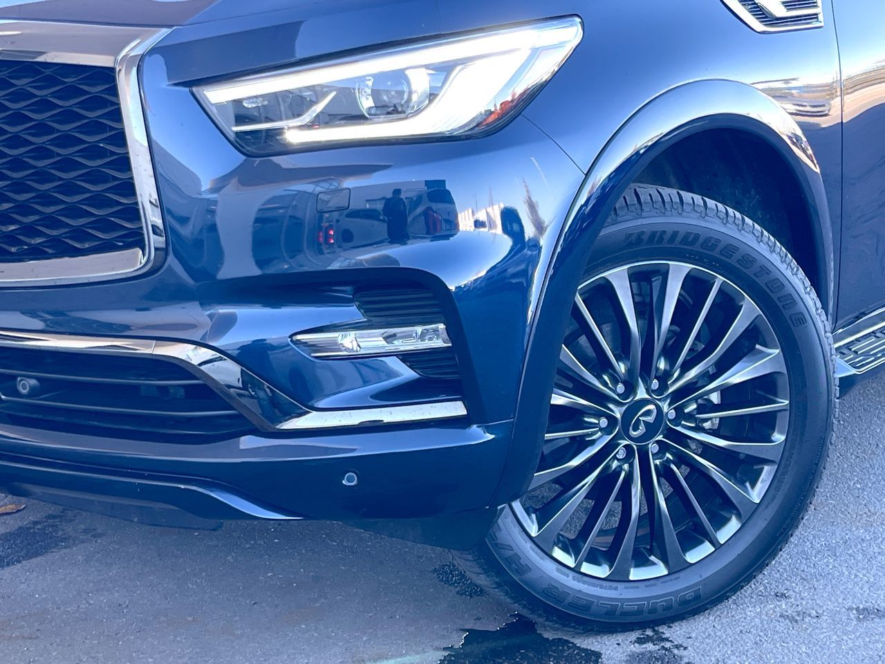 2023 Infiniti QX80 in Calgary, Alberta