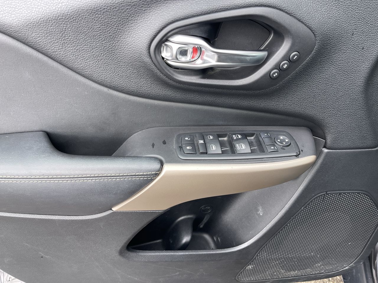 2018 Jeep Cherokee in Calgary, Alberta