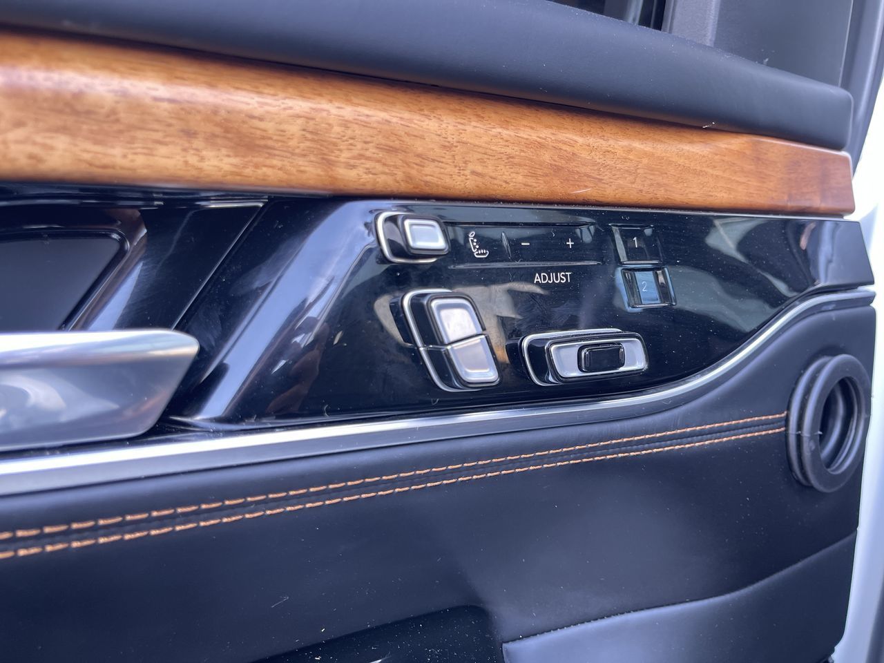 Jeep Grand Wagoneer  2022 à Calgary, Alberta