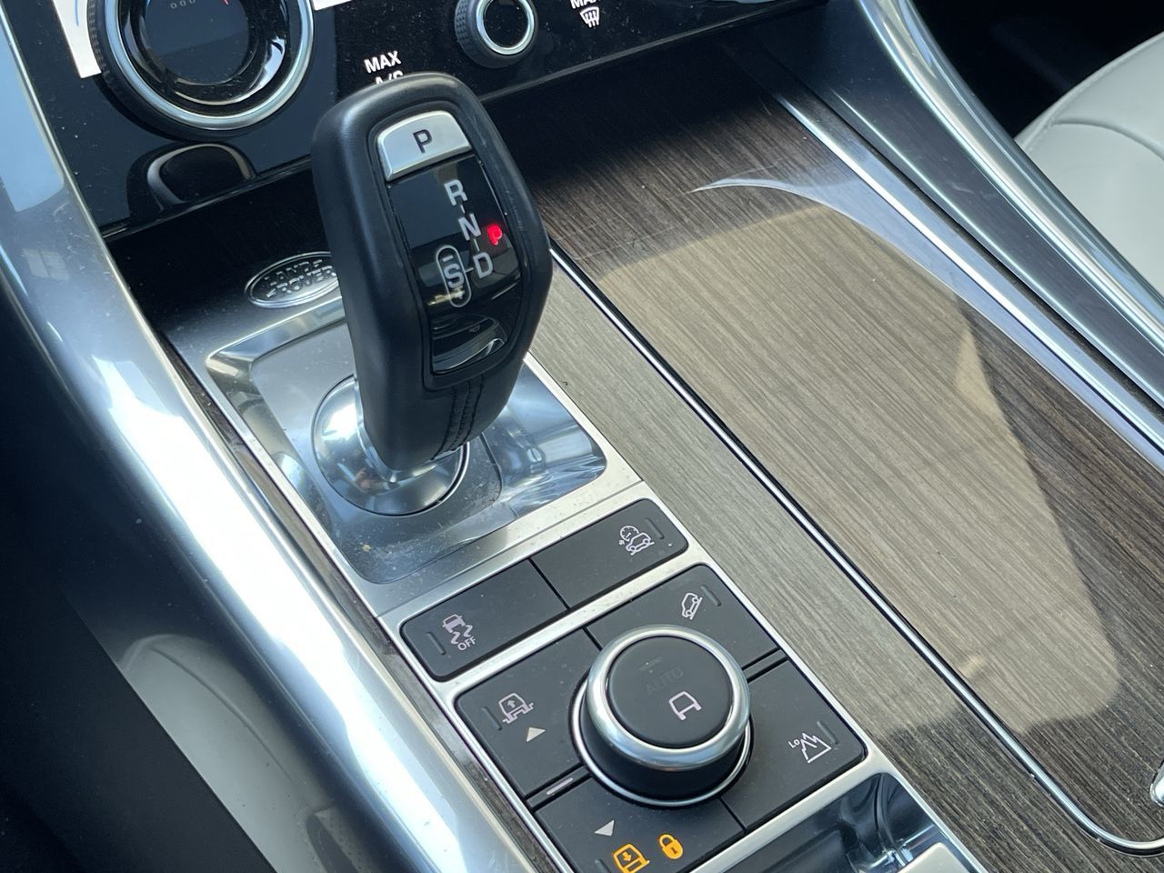 2022 Land Rover Range Rover Sport in Calgary, Alberta