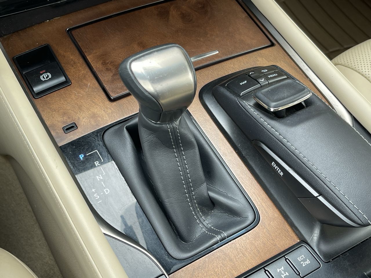 2020 Lexus LX