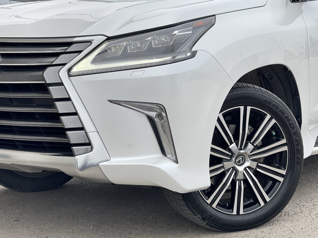 2020 Lexus LX