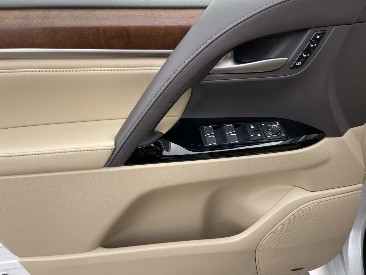 2020 Lexus LX