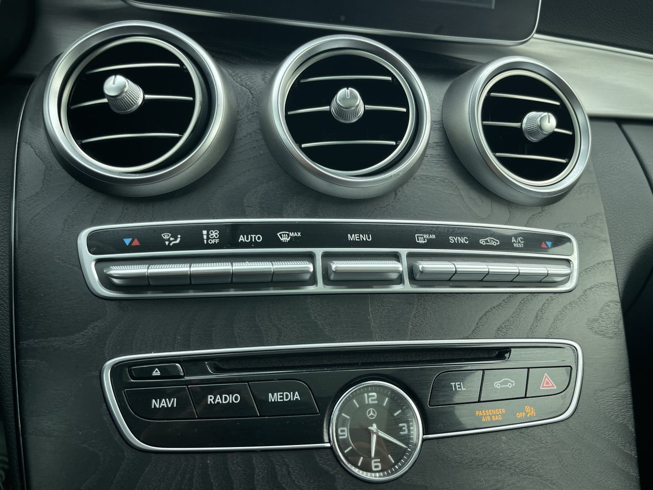 Mercedes-Benz C-Class  2017 à Calgary, Alberta