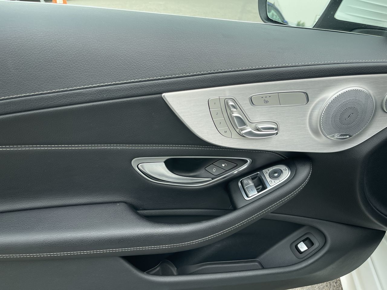 Mercedes-Benz C-Class  2017 à Calgary, Alberta