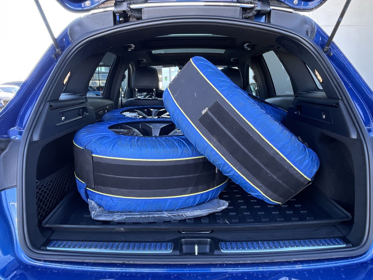 2022 Mercedes-Benz GLC