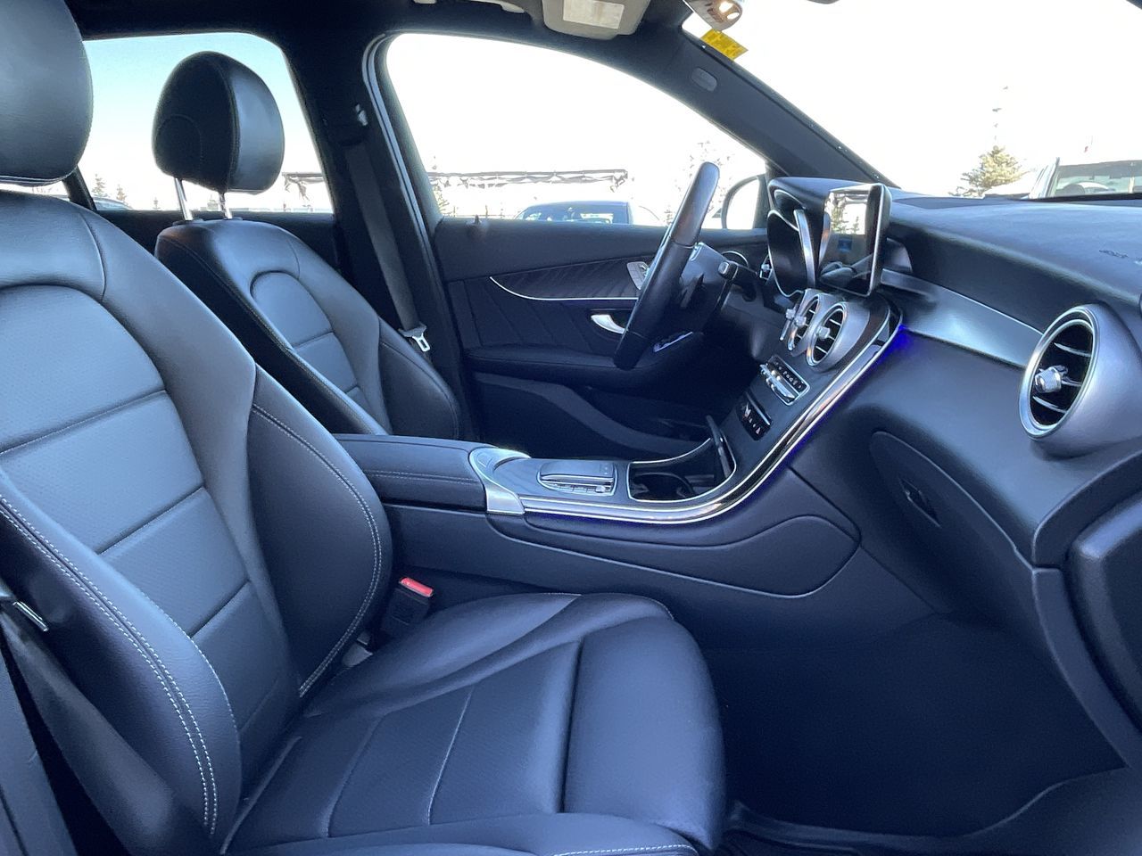 2022 Mercedes-Benz GLC