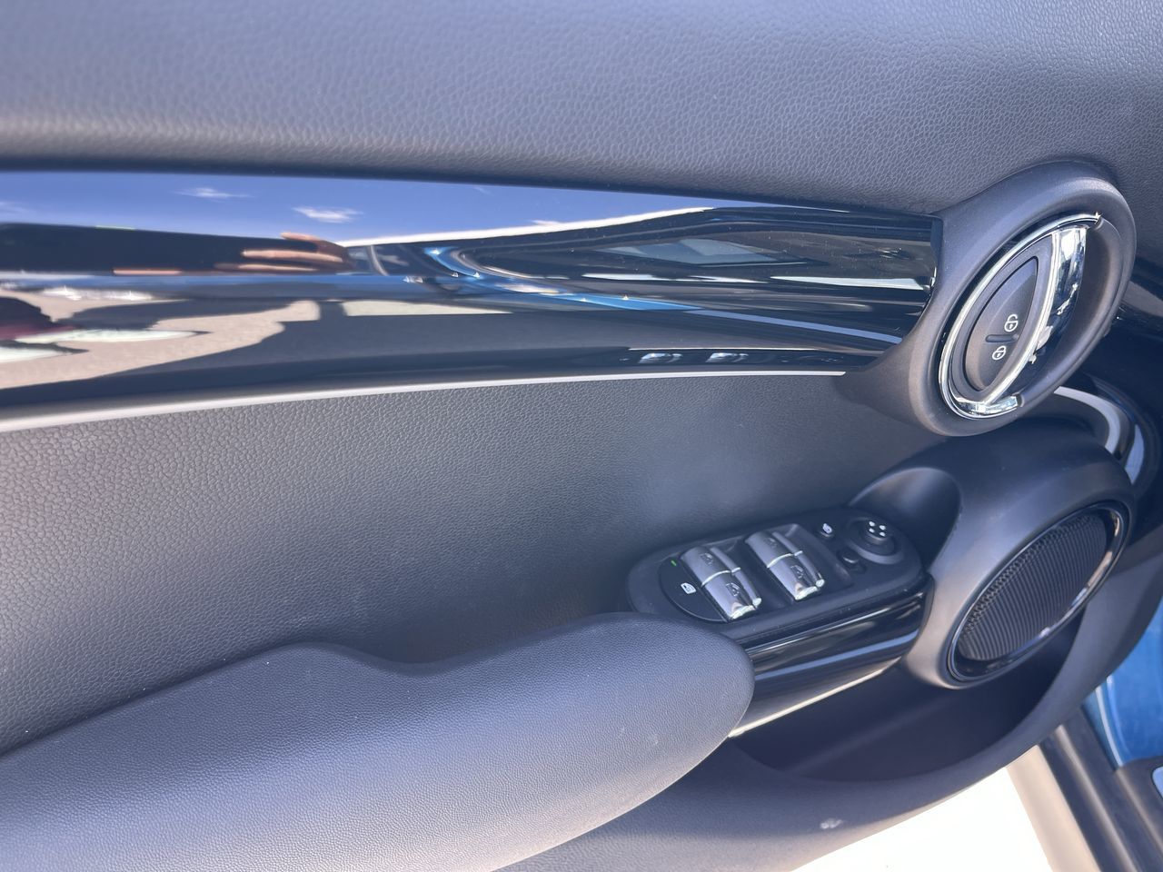 2024 MINI 5 Door