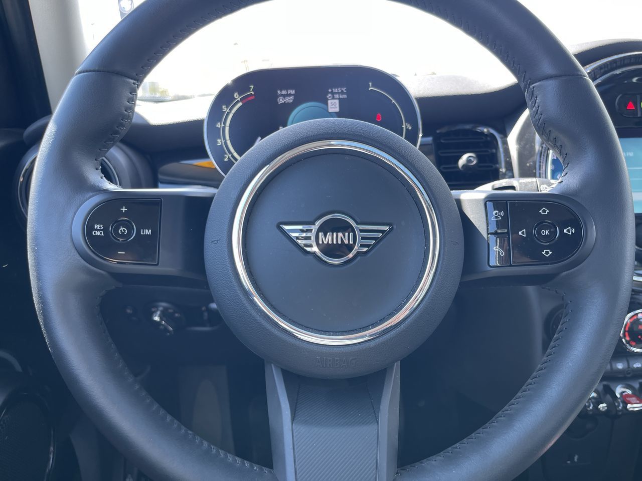 2024 MINI 5 Door