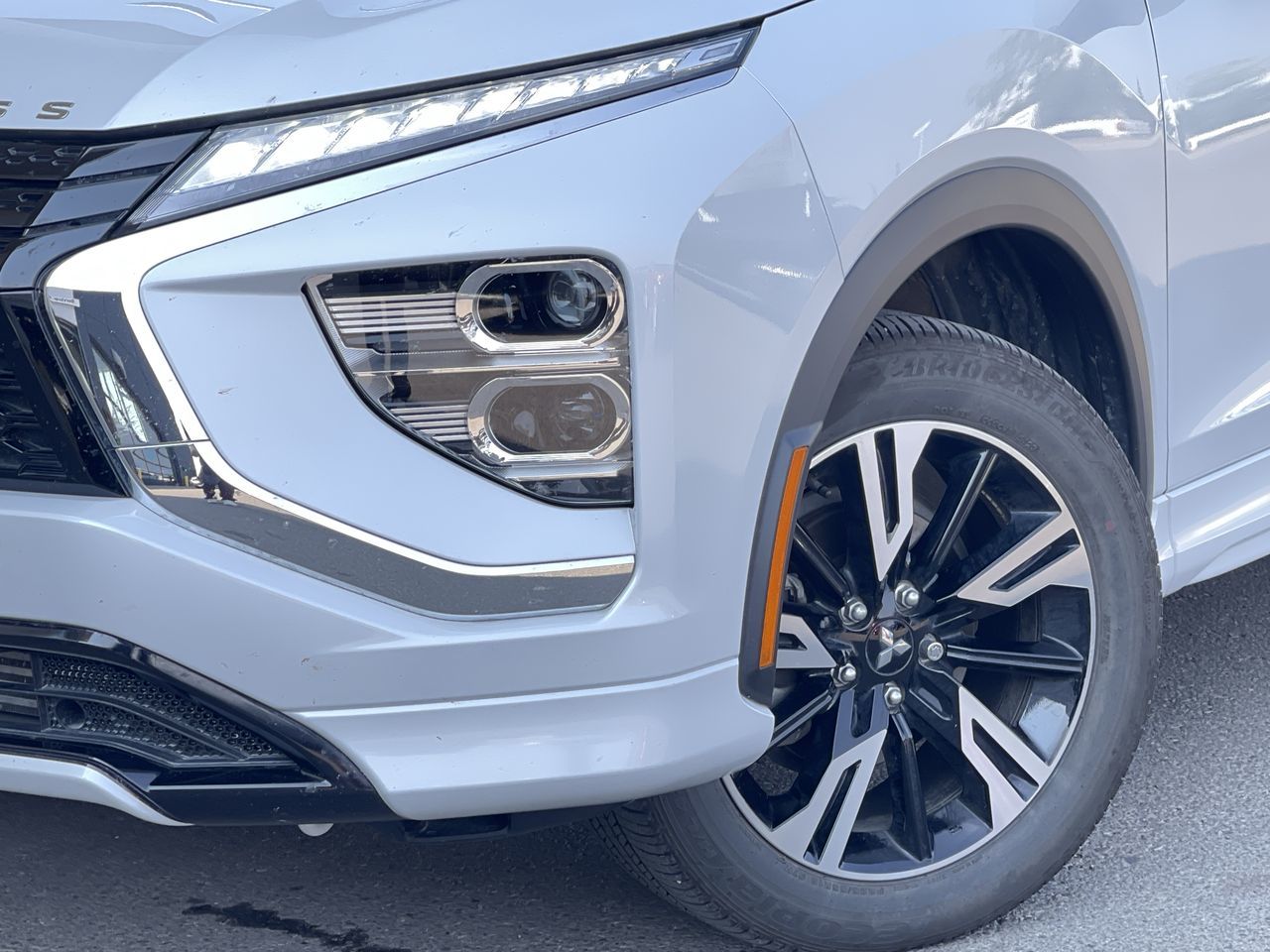 2024 Mitsubishi ECLIPSE CROSS