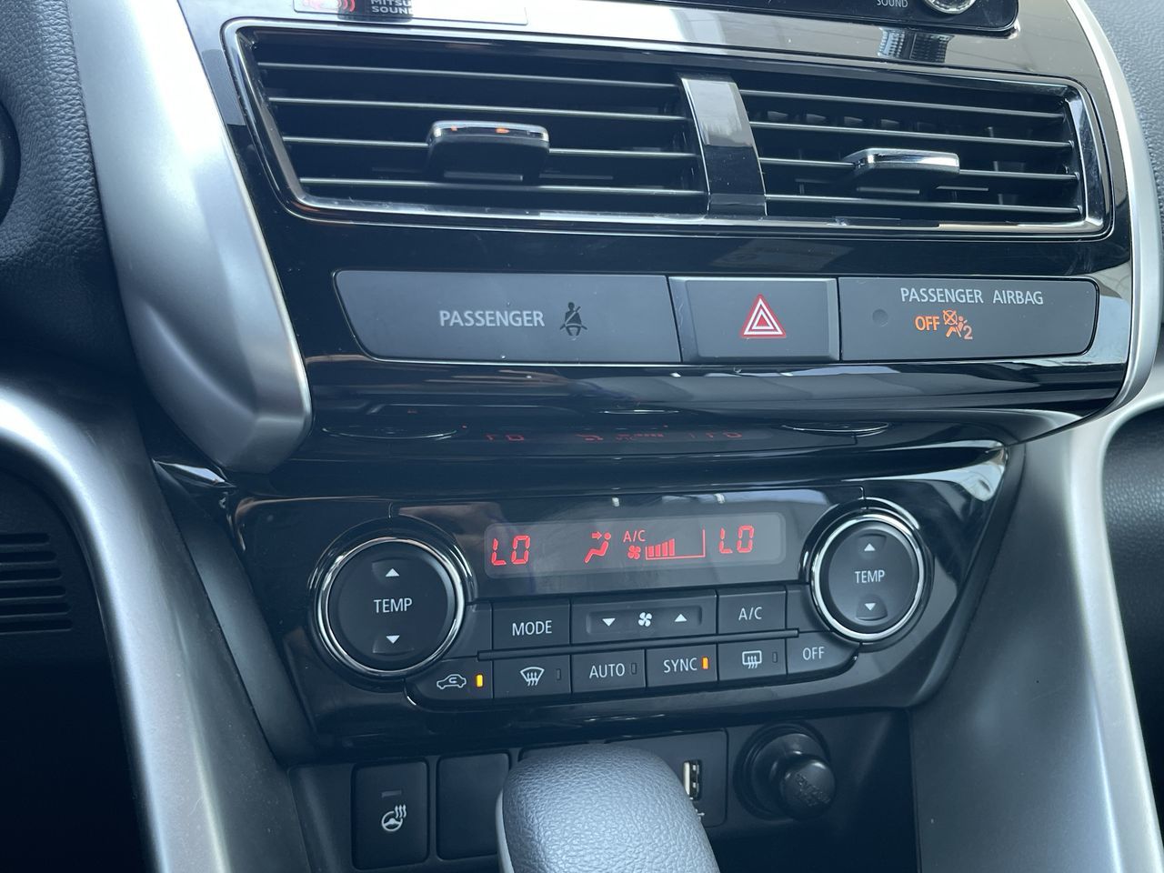 2024 Mitsubishi ECLIPSE CROSS