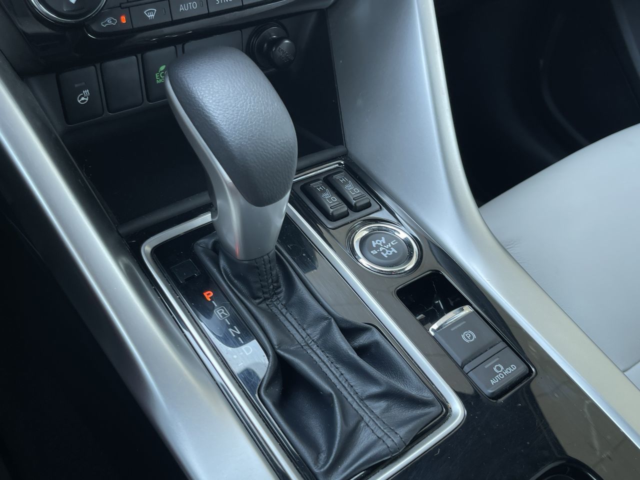 2024 Mitsubishi ECLIPSE CROSS