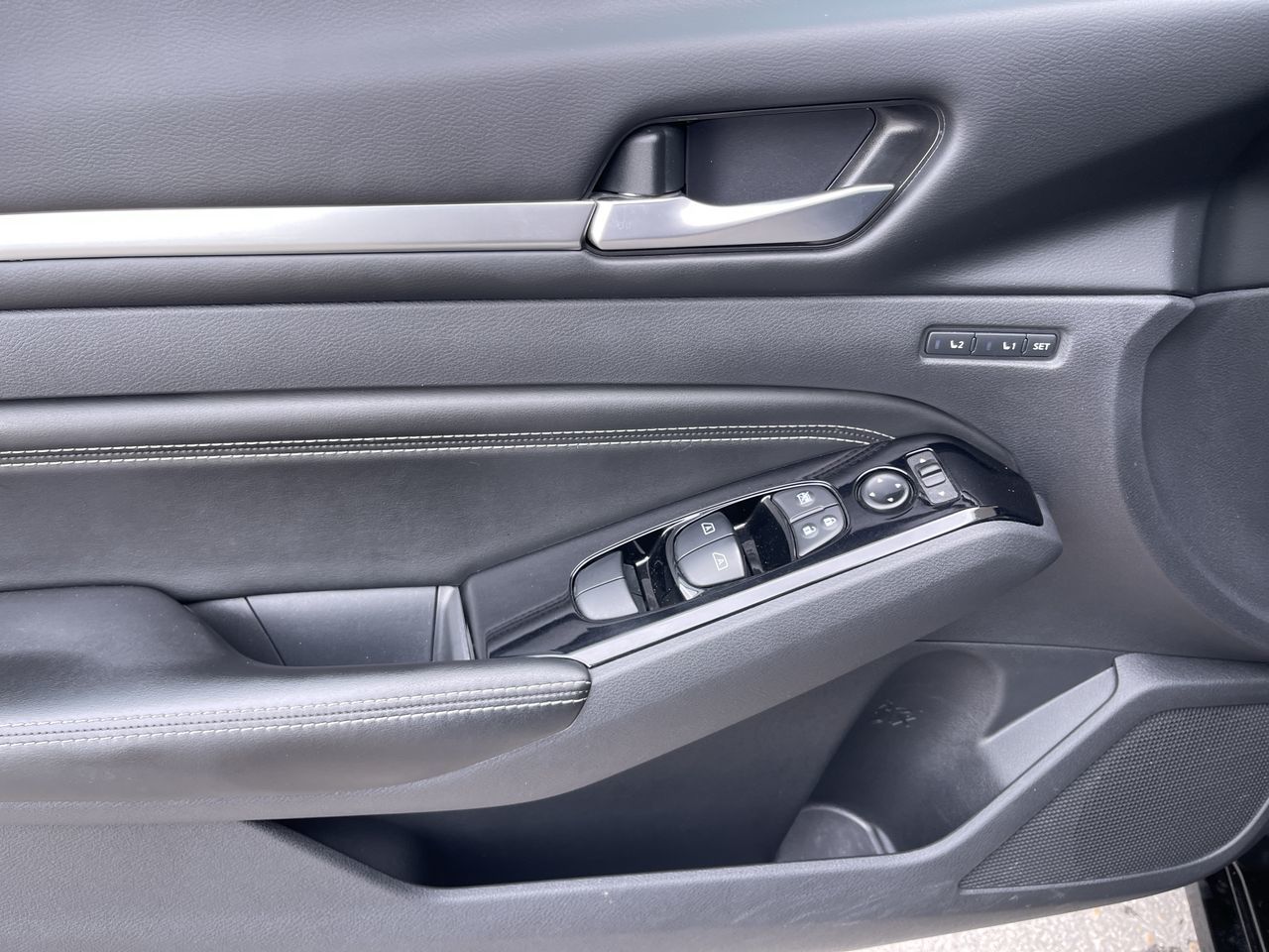 2022 Nissan Altima in Calgary, Alberta