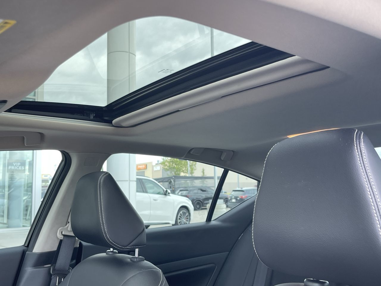 2022 Nissan Altima in Calgary, Alberta