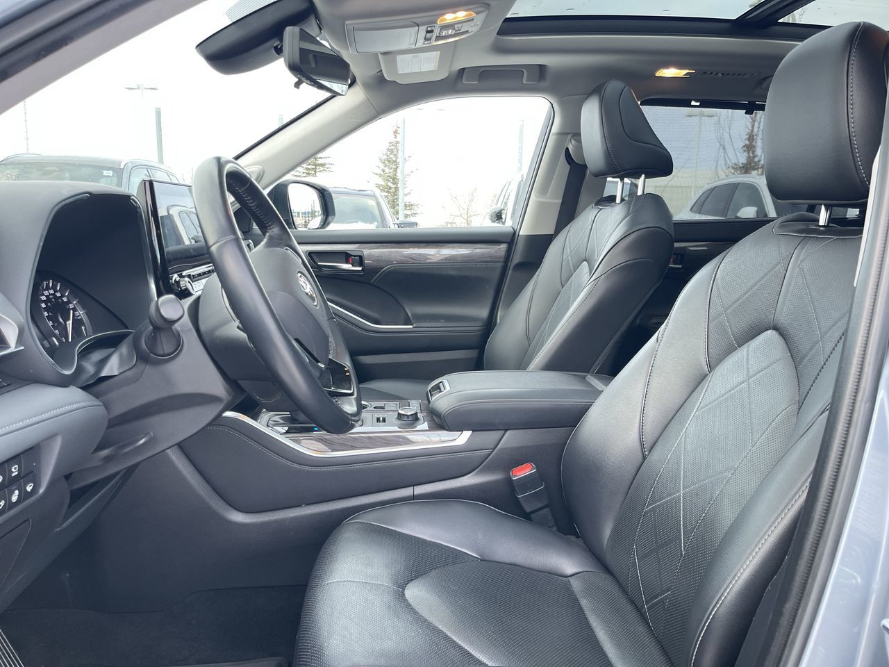 2021 Toyota Highlander in Calgary, Alberta