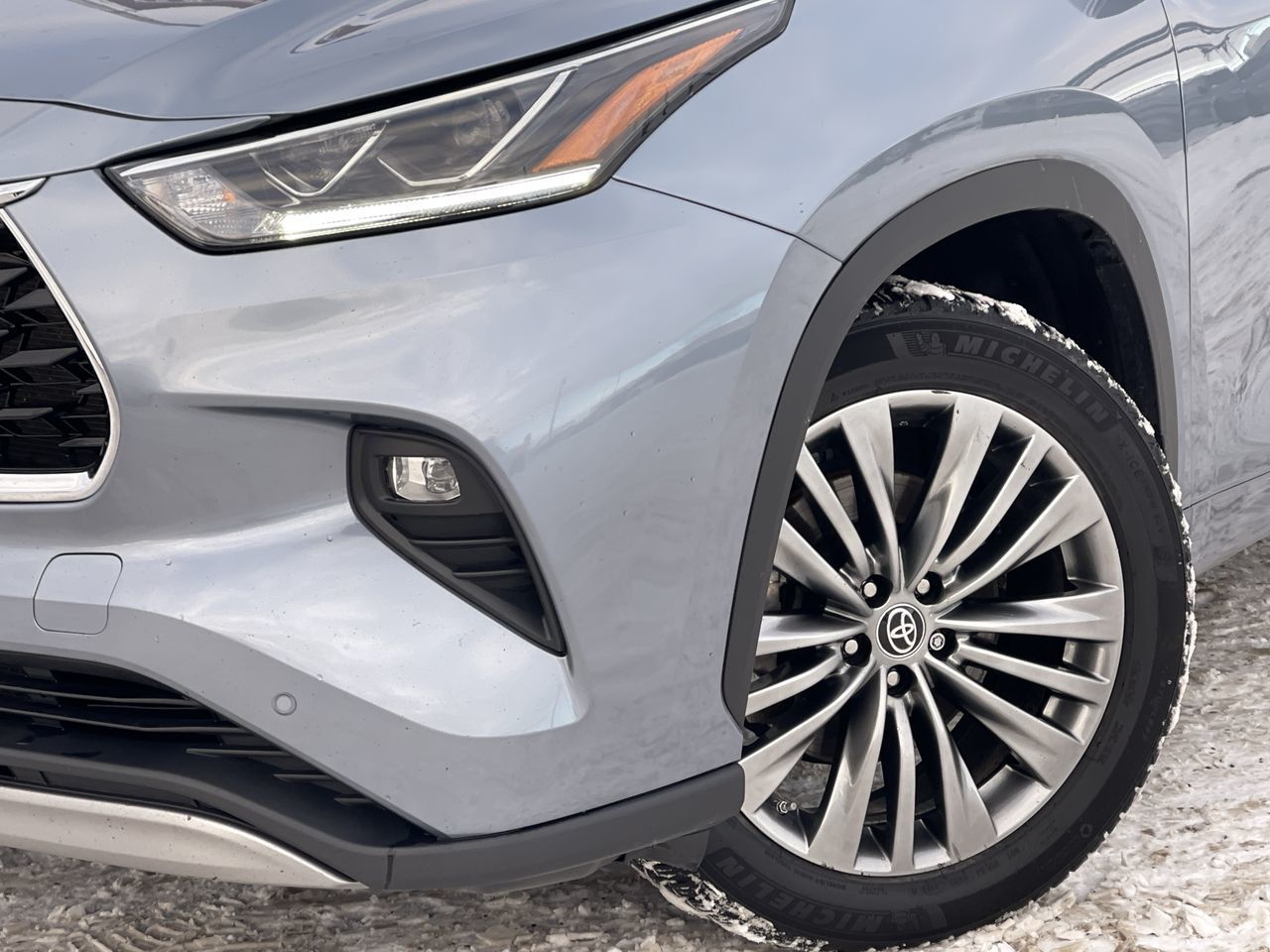 2021 Toyota Highlander in Calgary, Alberta