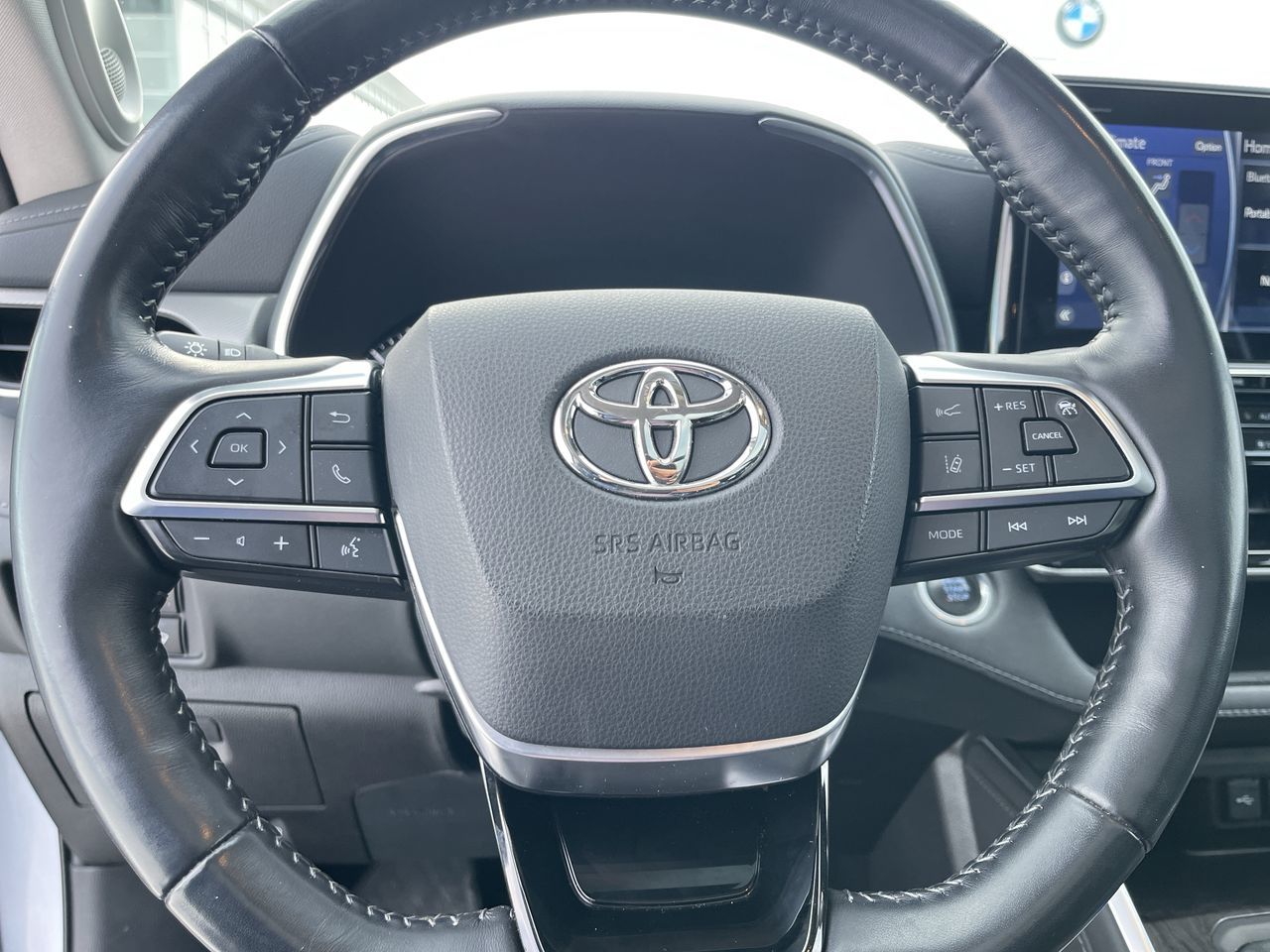 2021 Toyota Highlander in Calgary, Alberta