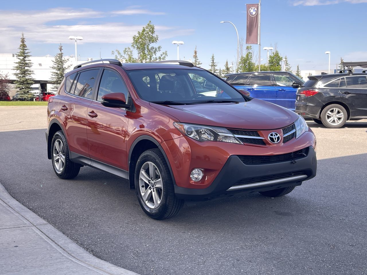 Toyota RAV4  2015 à Calgary, Alberta