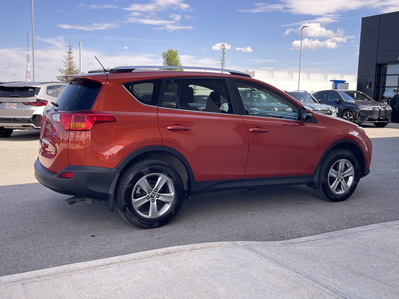 Toyota RAV4  2015 à Calgary, Alberta