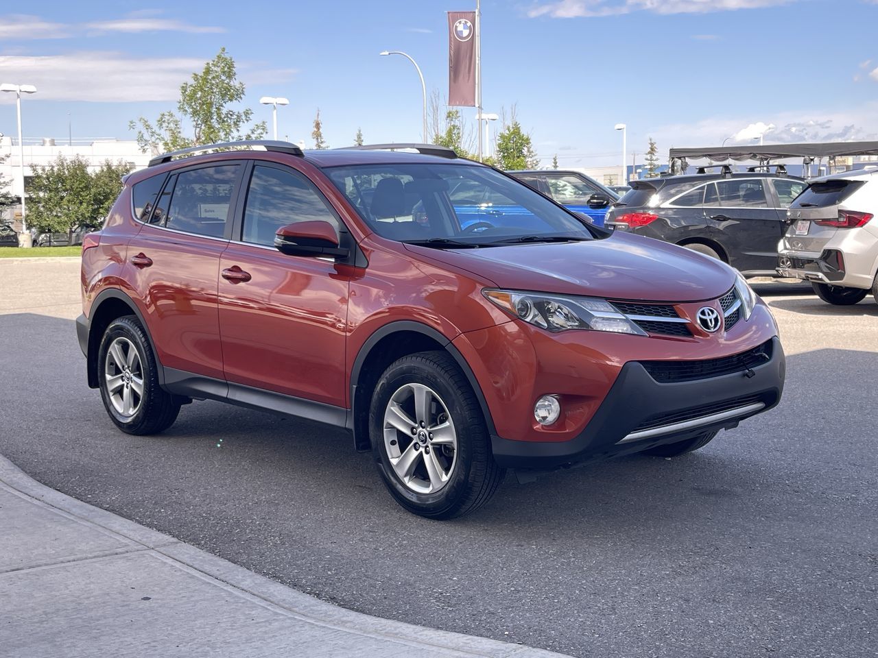 Toyota RAV4  2015 à Calgary, Alberta
