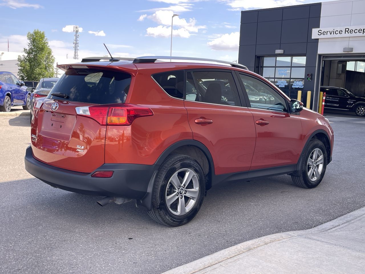 Toyota RAV4  2015 à Calgary, Alberta