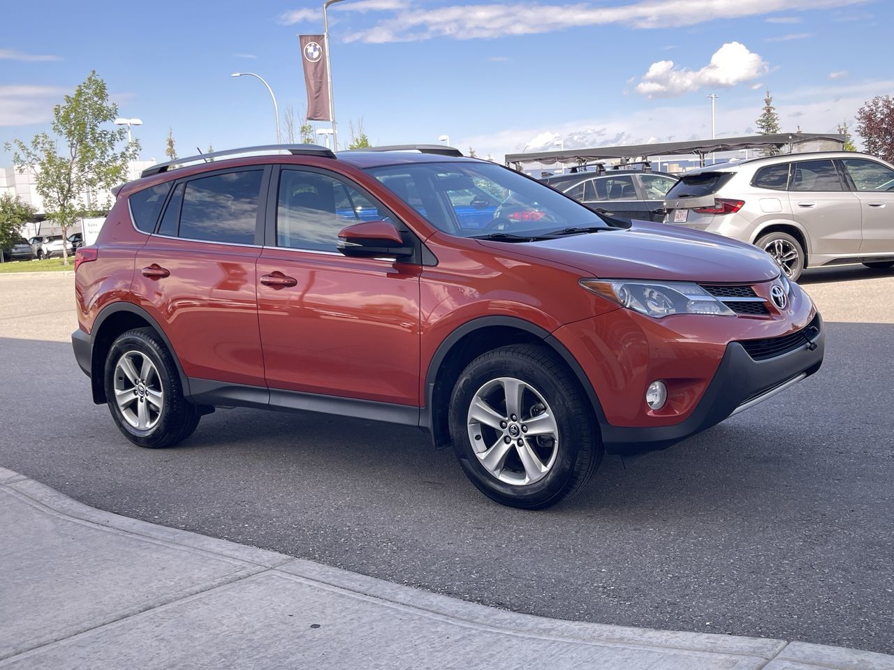 Toyota RAV4  2015 à Calgary, Alberta