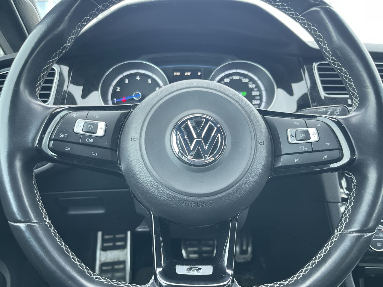 2016 Volkswagen Golf R