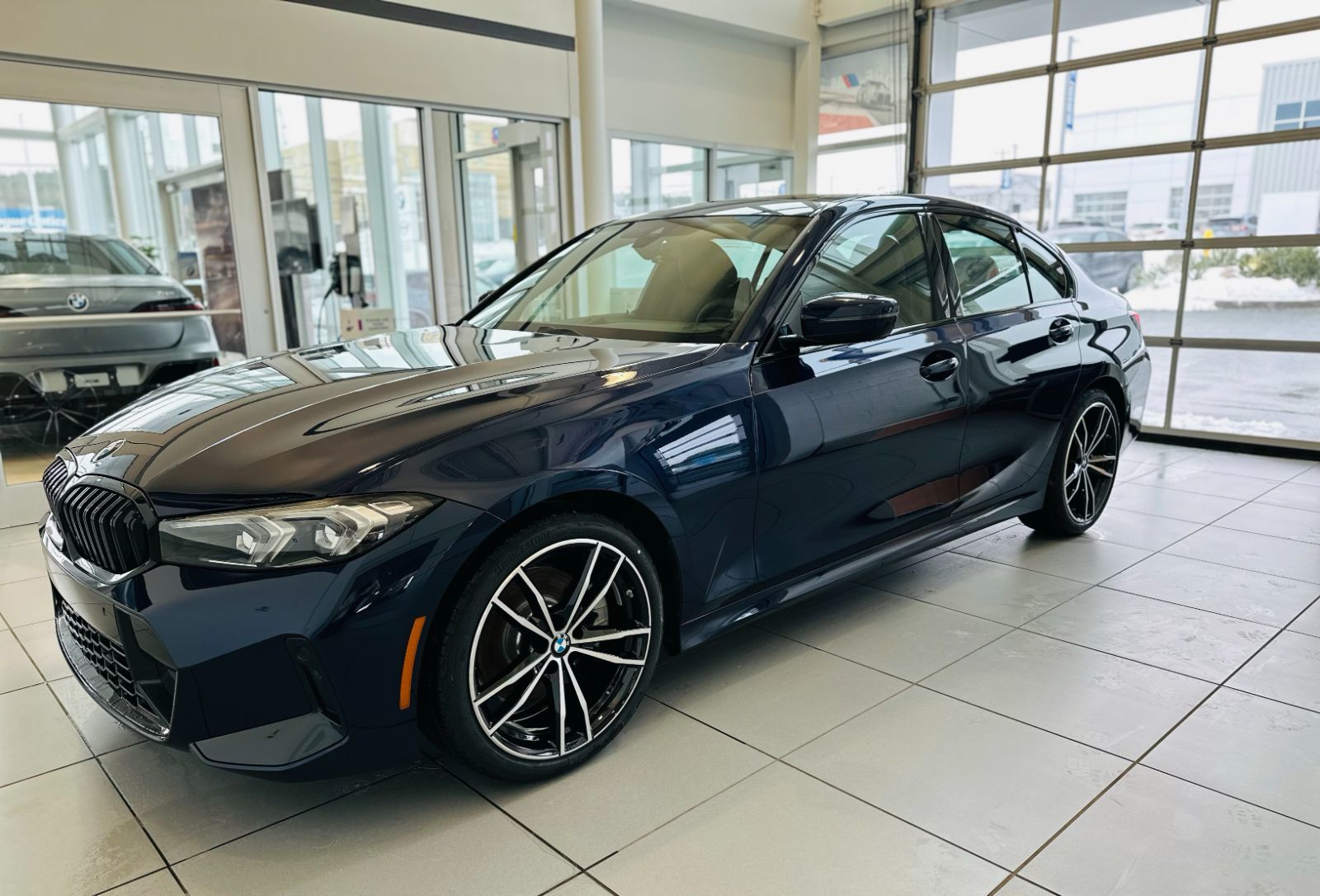 2024 BMW 3 Series Sedan 330i xDrive Sedan-0