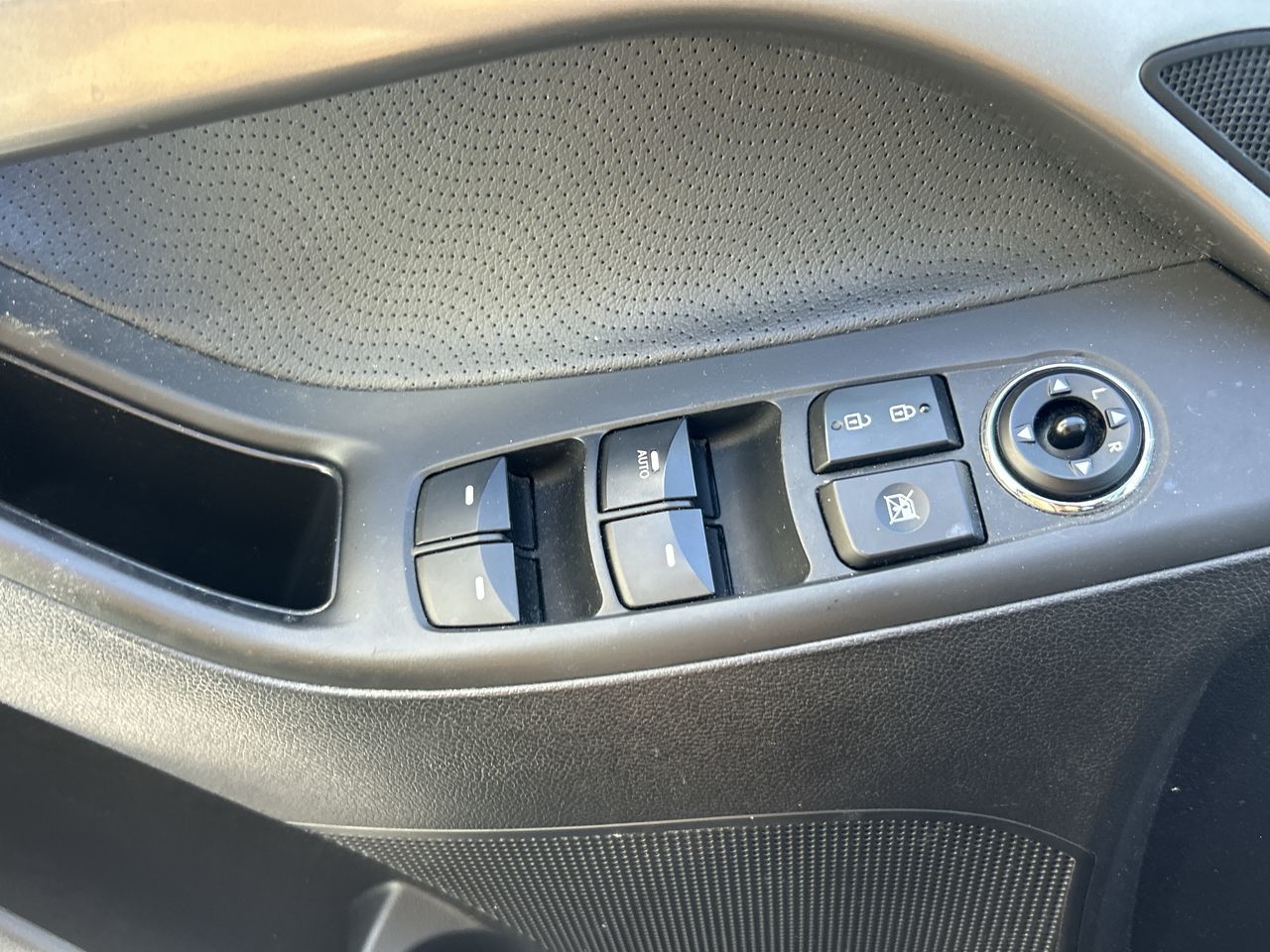 Hyundai Elantra  2013 à Bolton, Ontario