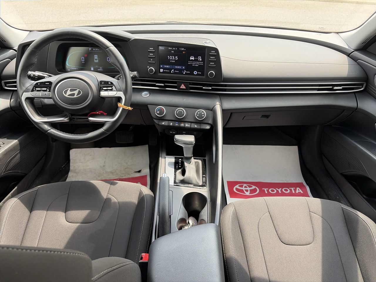 Hyundai Elantra  2025 à Bolton, Ontario