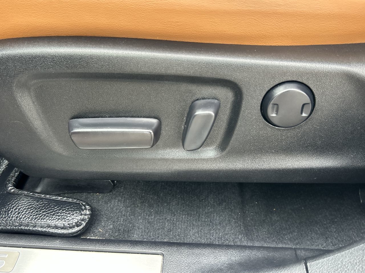 2022 Lexus RX450h in Bolton, Ontario