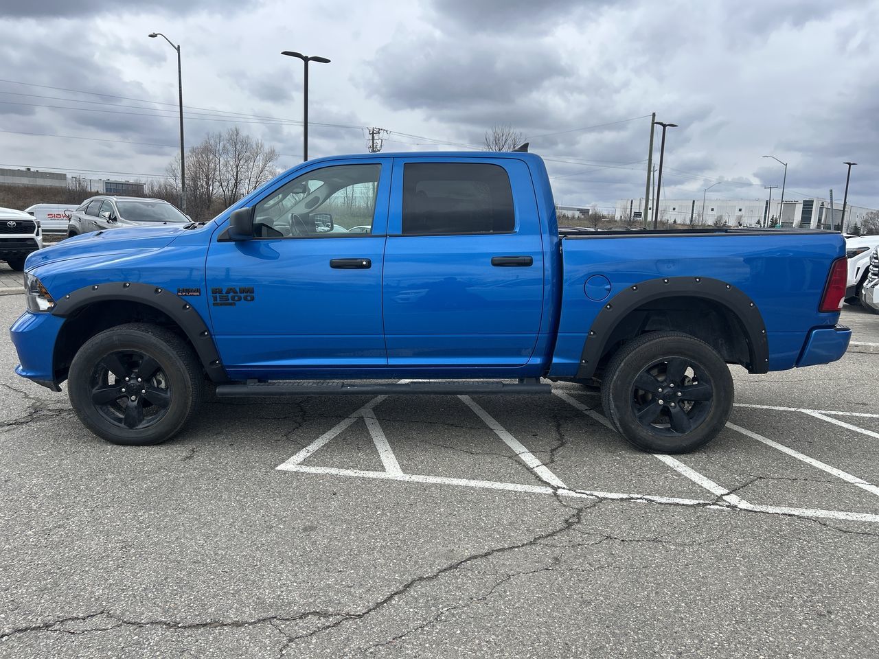 2023 Ram RAM 1500 Classic Crew Cab 4x4 (DS)