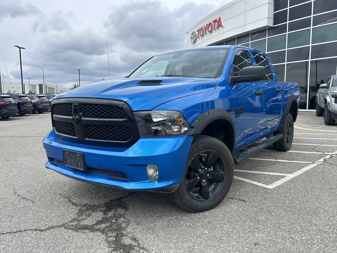 2023 Ram RAM 1500 Classic Crew Cab 4x4 (DS)