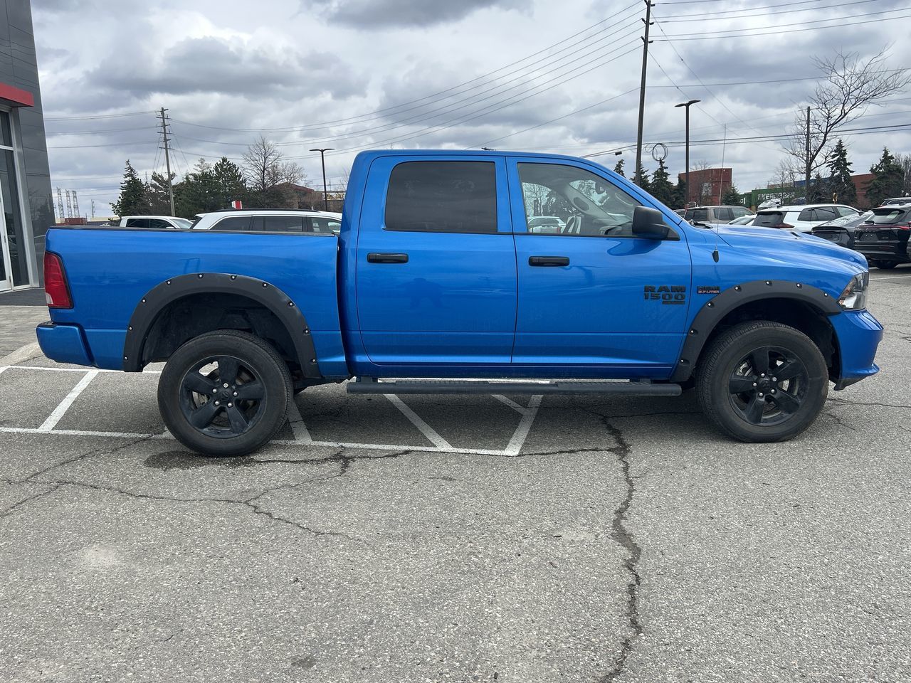 2023 Ram RAM 1500 Classic Crew Cab 4x4 (DS)