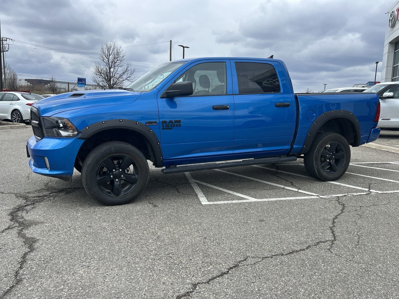 2023 Ram RAM 1500 Classic Crew Cab 4x4 (DS)