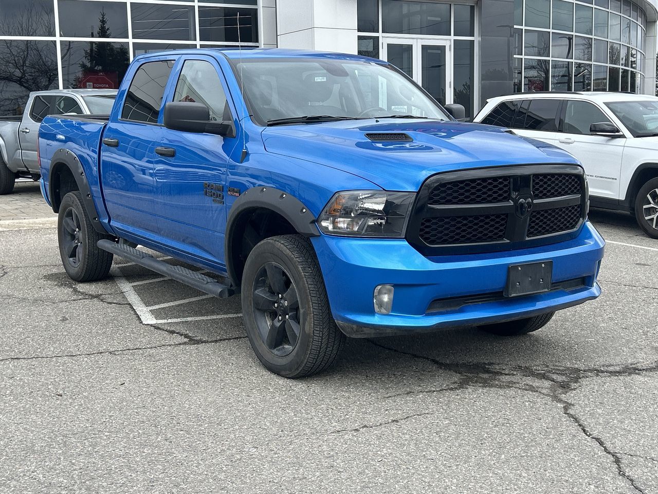 2023 Ram RAM 1500 Classic Crew Cab 4x4 (DS)