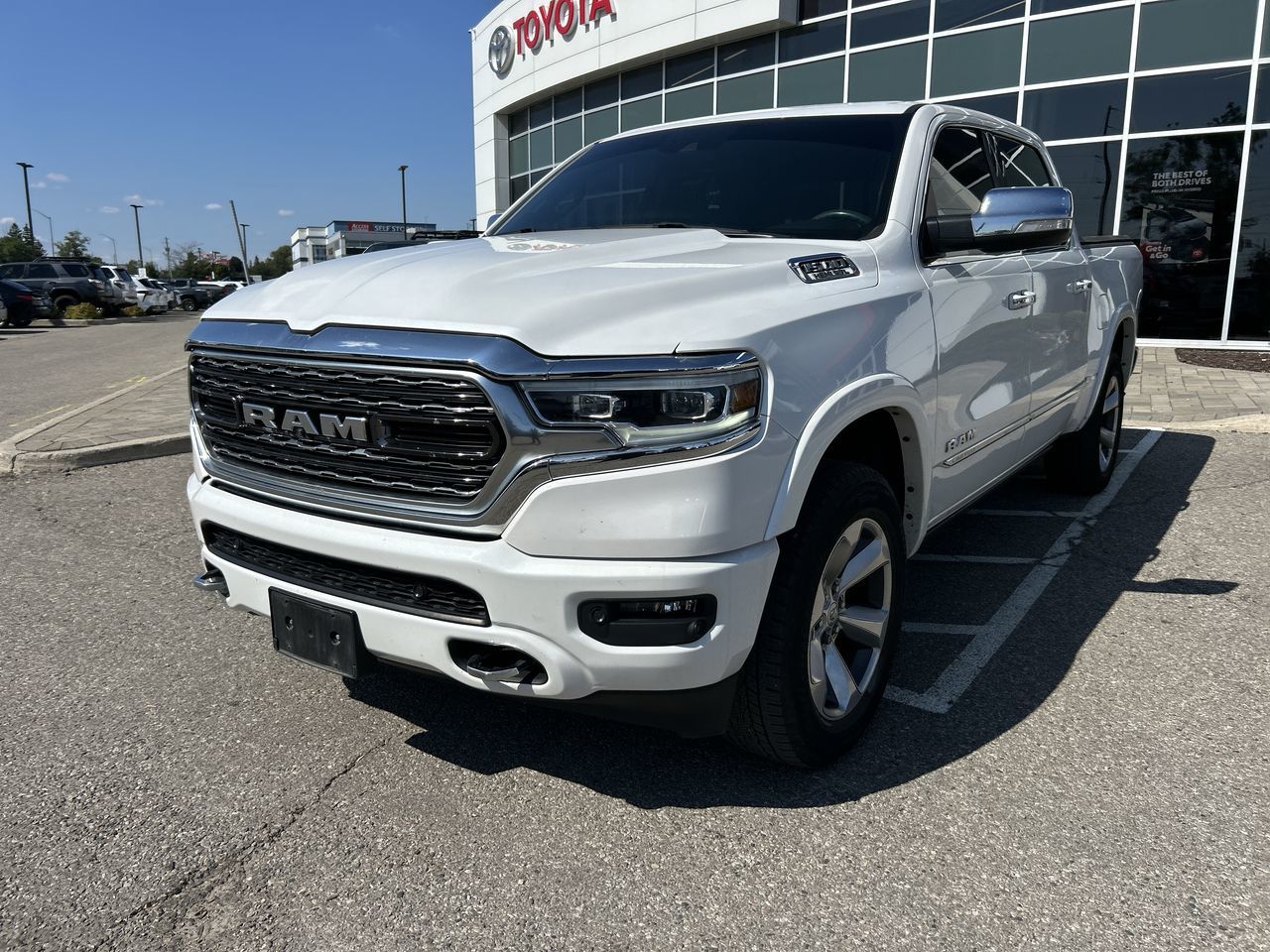2020 Ram RAM 1500 Crew Cab 4x4 (dt)