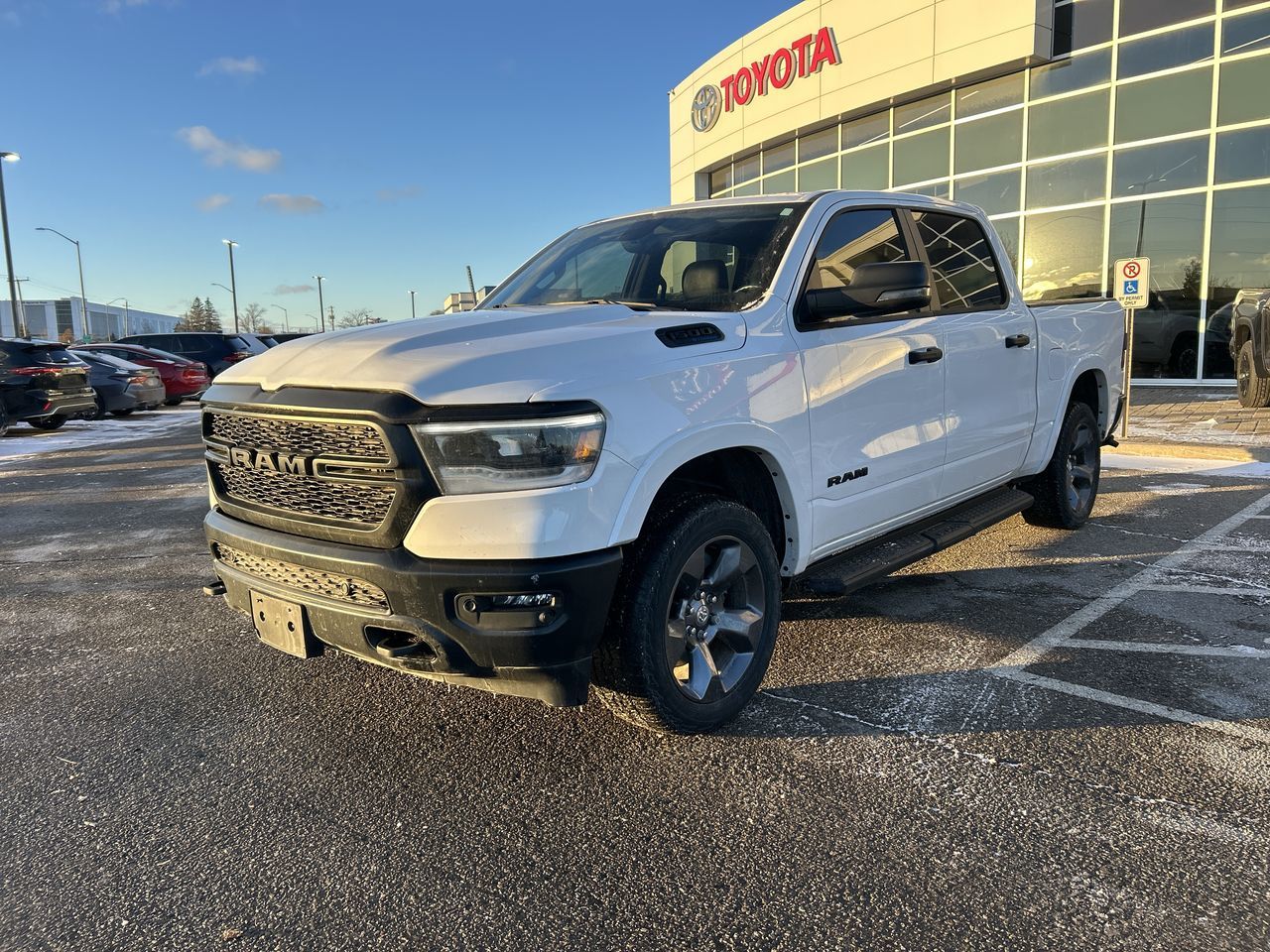 2023 Ram RAM 1500 Crew Cab 4x4 (DT)