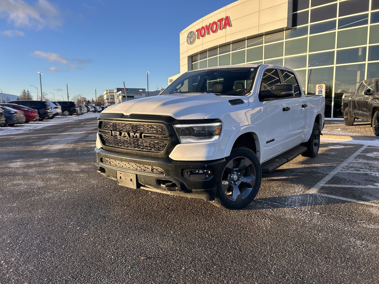 2023 Ram RAM 1500 Crew Cab 4x4 (DT)
