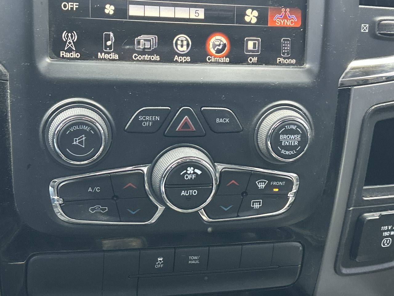 2016 Ram RAM 1500 Quad Cab 4x4