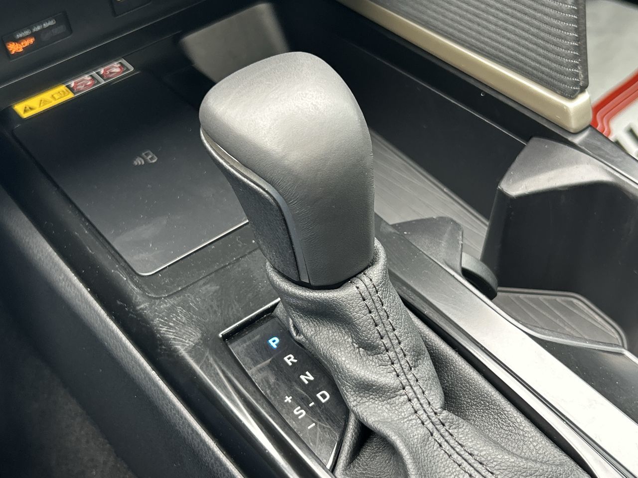 Toyota Camry Hybrid  2025 à Bolton, Ontario