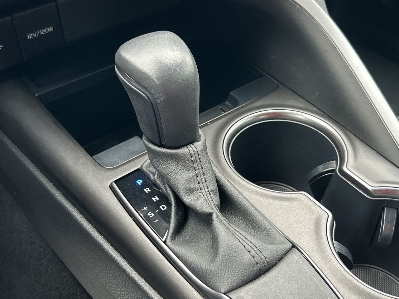 Toyota Camry  2024 à Bolton, Ontario