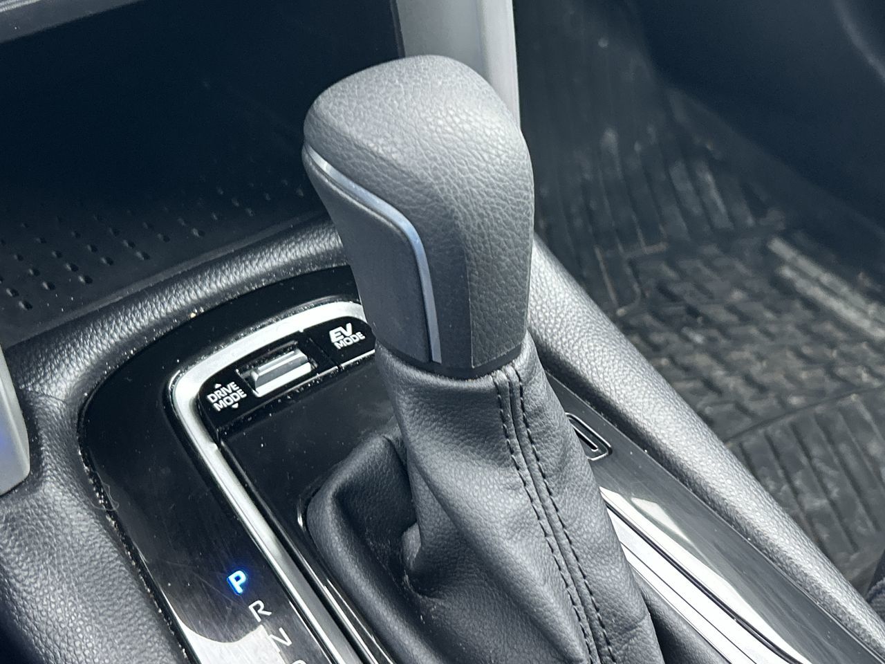 Toyota Corolla Cross Hybrid  2025 à Bolton, Ontario