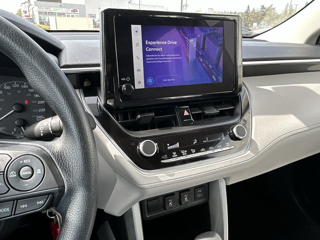 Toyota COROLLA CROSS  2024 à Bolton, Ontario
