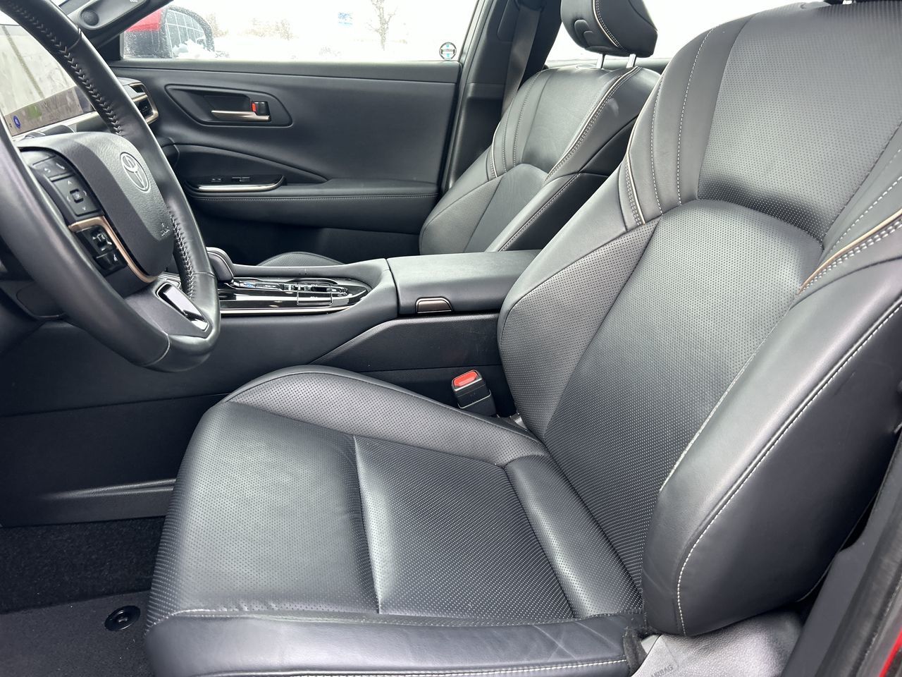 2025 Toyota CROWN in Bolton, Ontario