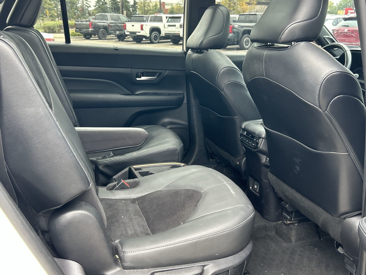 2024 Toyota GRAND HIGHLANDER HYB